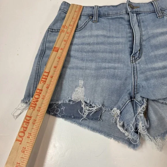 aerie women's shorts chambray cut off decroative pockets medium - Picture 6 of 8